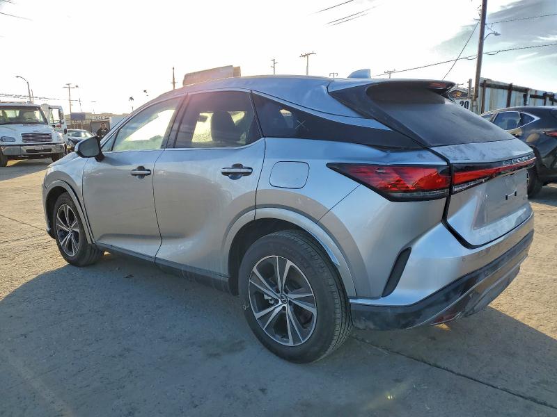 Фото 2 - LEXUS RX350