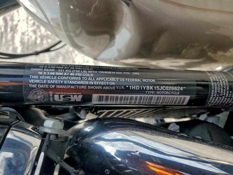 HARLEY-DAVIDSON FL 2018