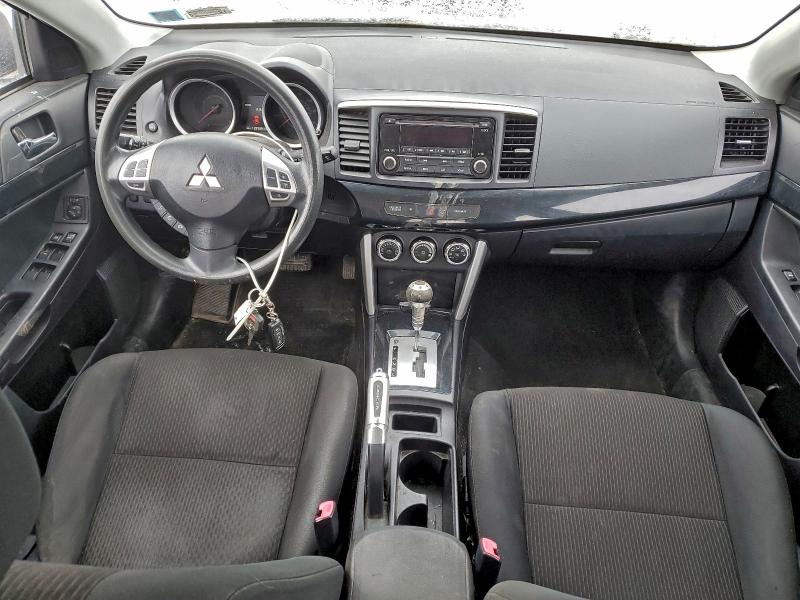 Фото 8 - MITSUBISHI LANCER