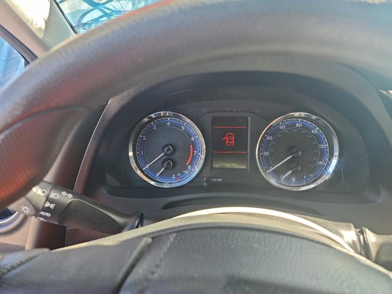 Фото 9 - TOYOTA COROLLA