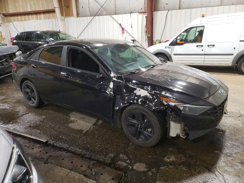 Фото 4 - HYUNDAI ELANTRA