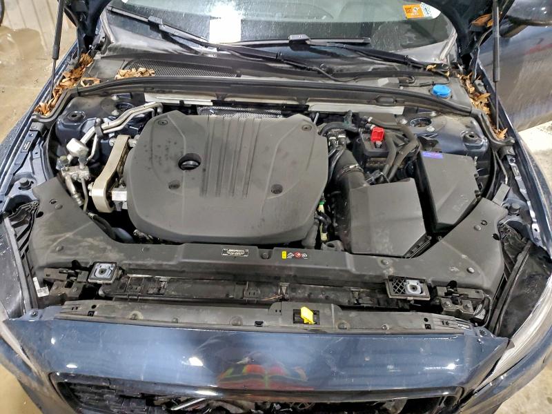 Фото 11 - VOLVO S60