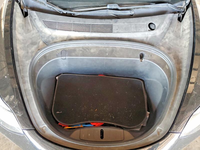 Фото 11 - TESLA MODEL 3