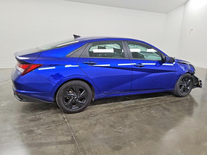 Фото 3 - HYUNDAI ELANTRA