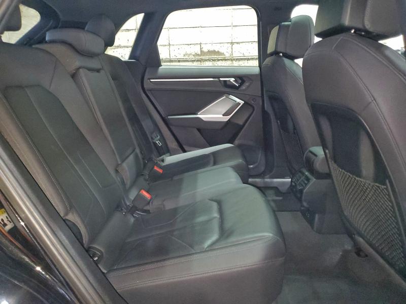 Фото 11 - AUDI Q3