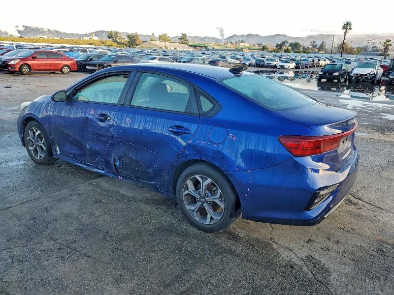 Фото 2 - KIA FORTE