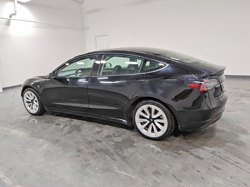 Фото 2 - TESLA MODEL 3