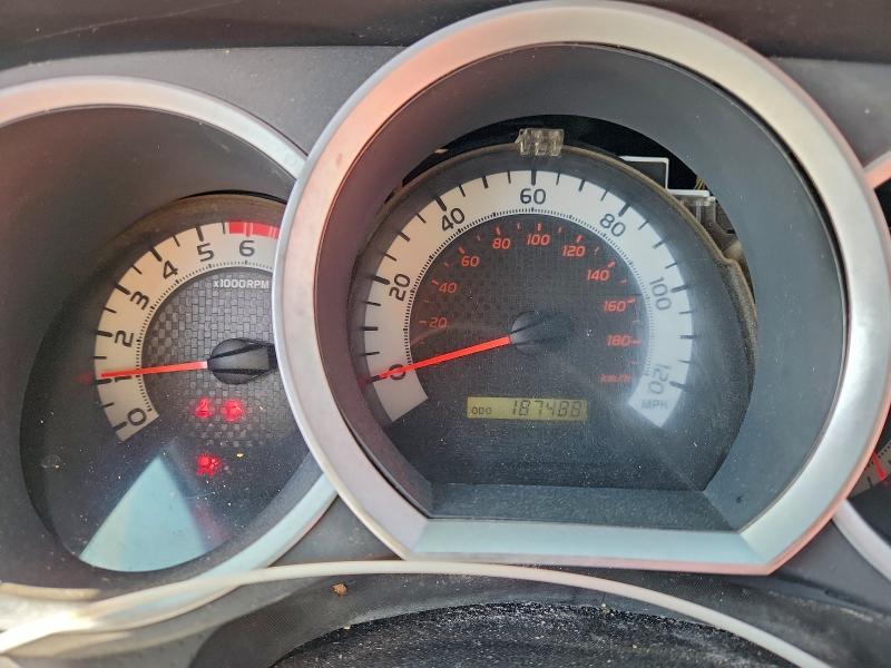 Фото 9 - TOYOTA TACOMA