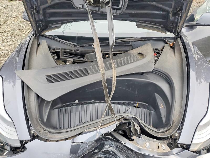 Фото 11 - TESLA MODEL 3