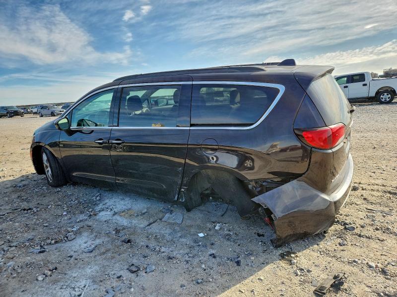 Фото 2 - CHRYSLER PACIFICA