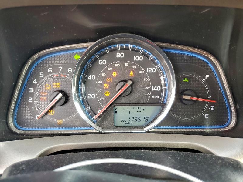 Фото 9 - TOYOTA RAV4