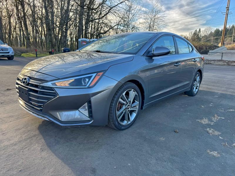 Фото 2 - HYUNDAI ELANTRA