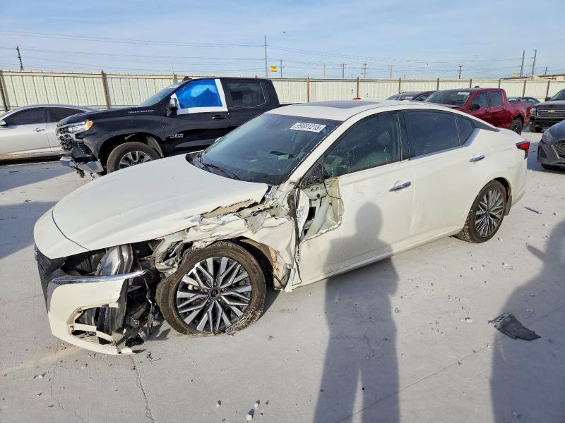 Фото 1 - NISSAN ALTIMA