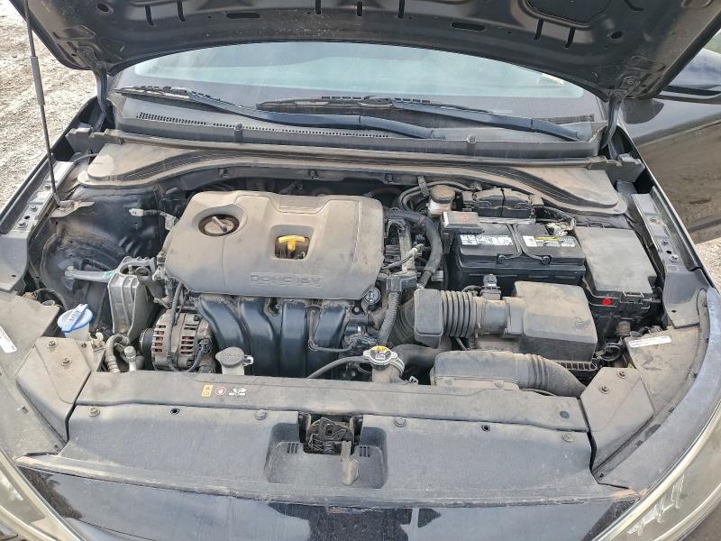 Фото 11 - HYUNDAI ELANTRA