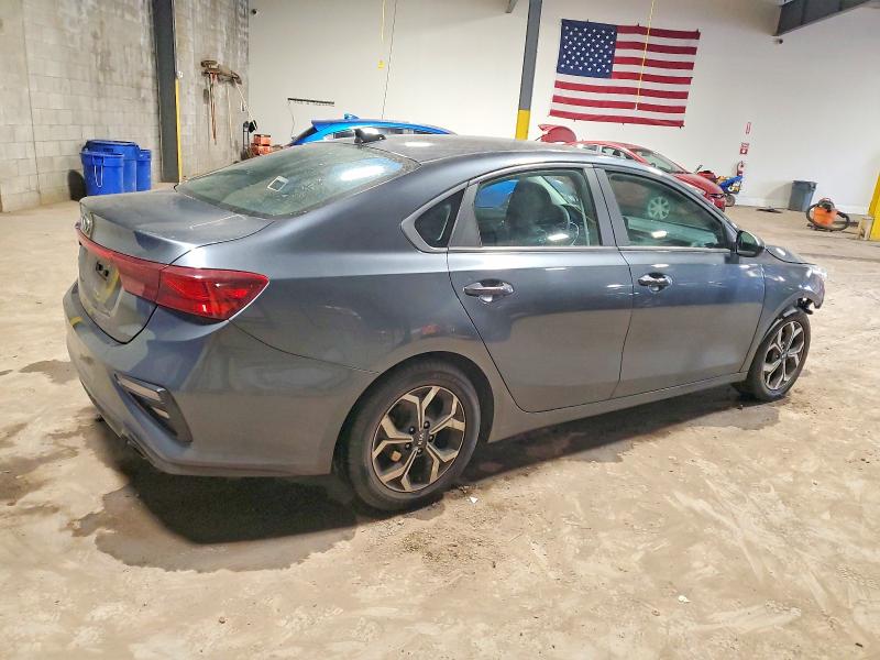 Фото 3 - KIA FORTE