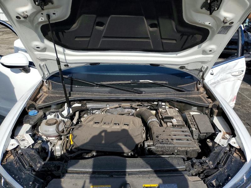 Фото 11 - AUDI Q3