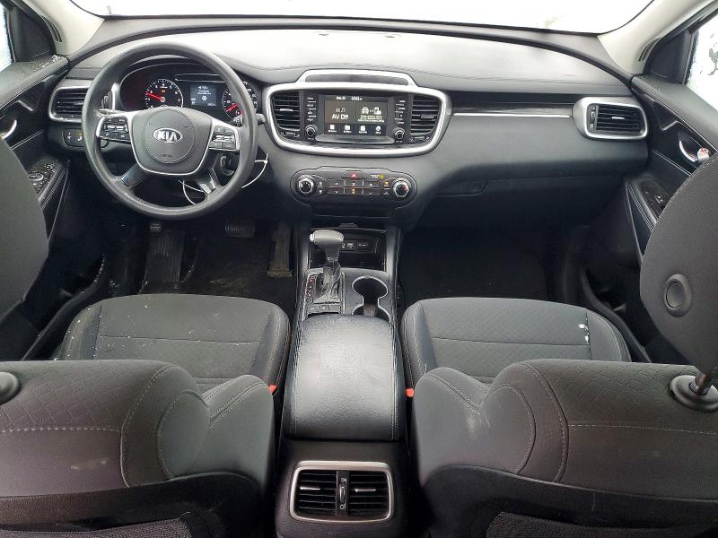 Фото 8 - KIA SORENTO