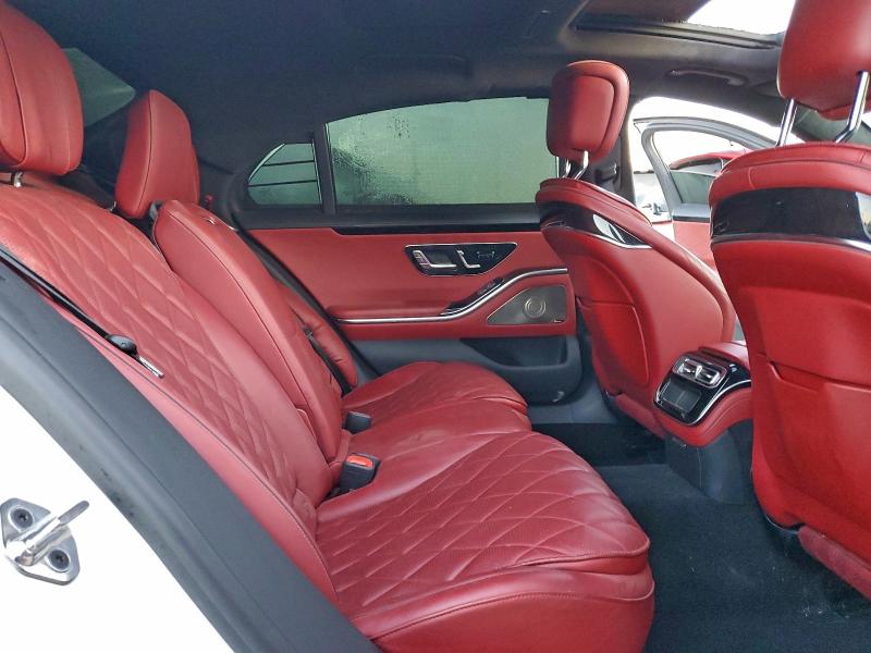 Фото 10 - MERCEDES-BENZ S-CLASS