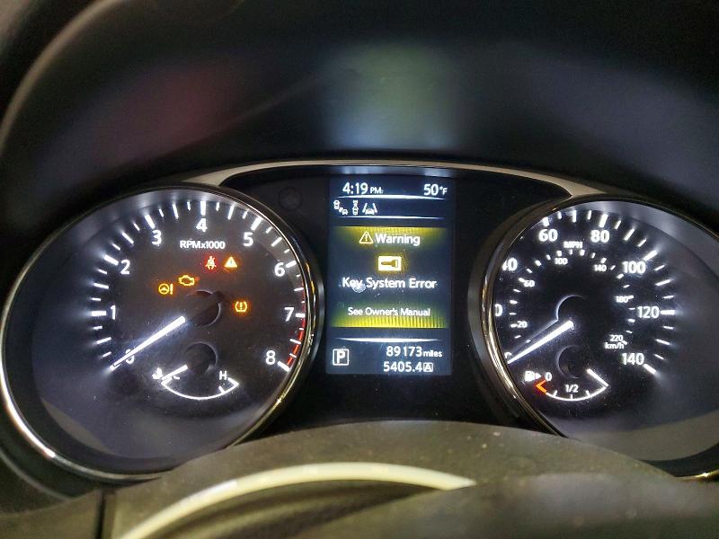 Фото 9 - NISSAN ROGUE