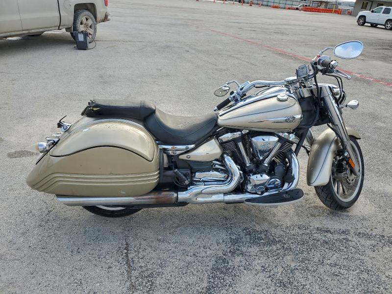 YAMAHA XV1900 A 2012