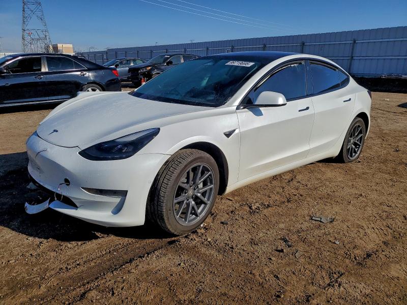 Фото 1 - TESLA MODEL 3