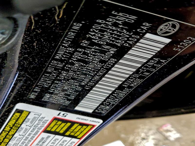 Фото 12 - TOYOTA CAMRY