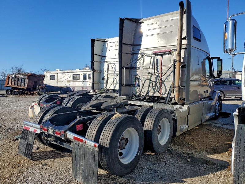 Фото 4 - VOLVO All Models