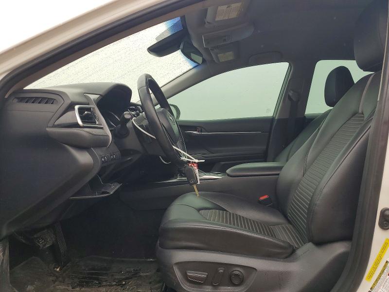 Фото 7 - TOYOTA CAMRY