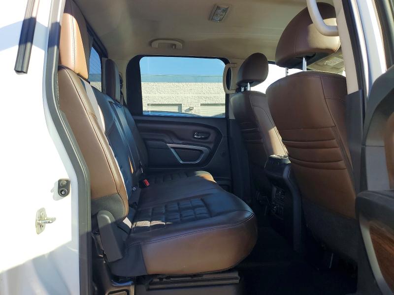 Фото 7 - NISSAN TITAN