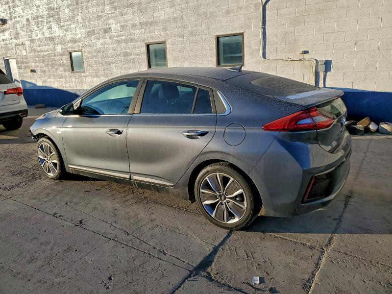 Фото 2 - HYUNDAI IONIQ