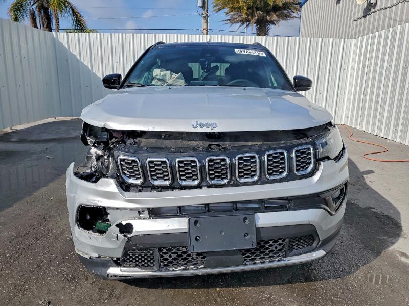 Фото 5 - JEEP COMPASS