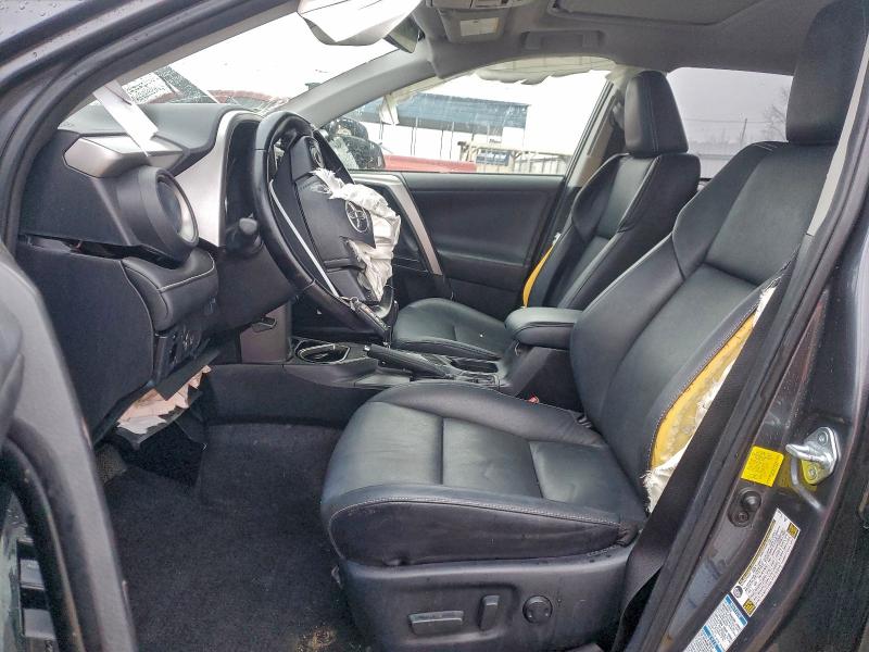 Фото 7 - TOYOTA RAV4