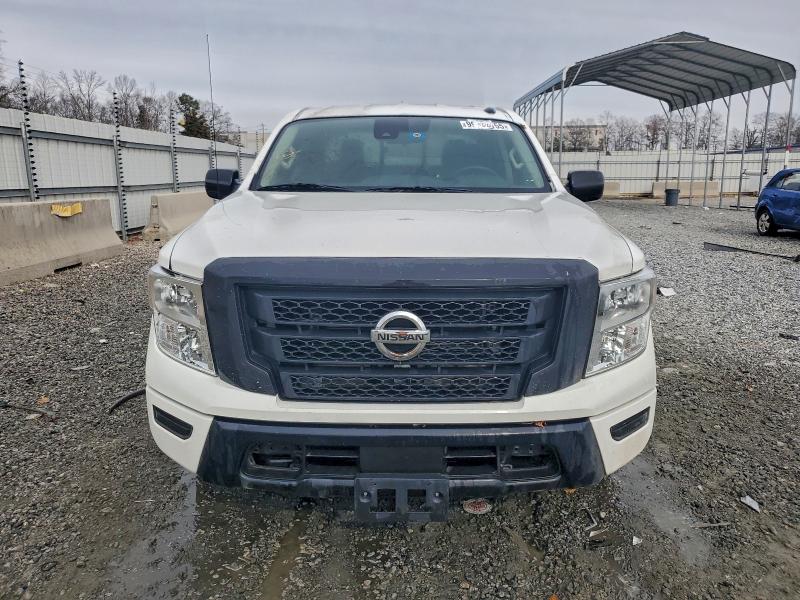 Фото 5 - NISSAN TITAN