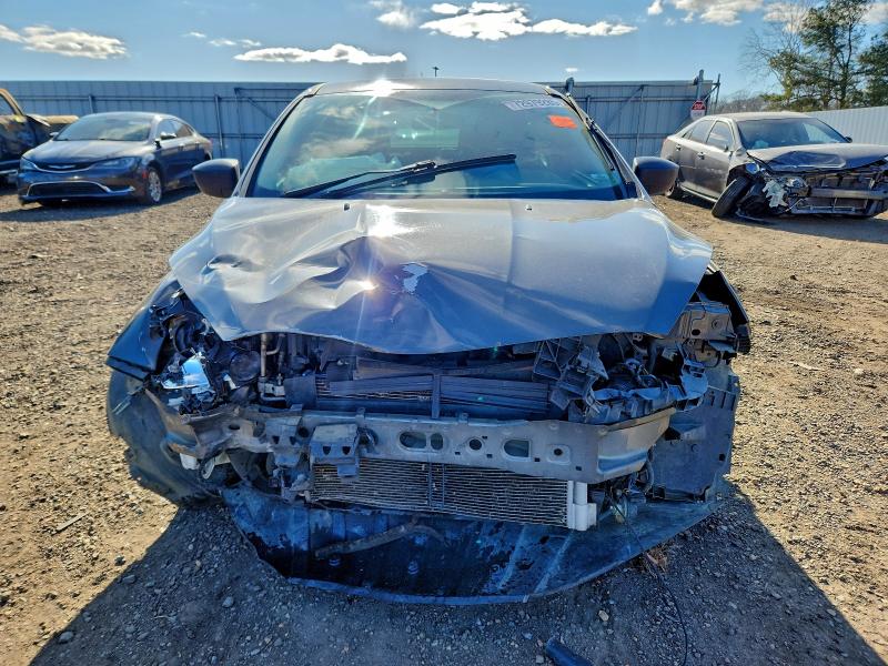 Фото 5 - FORD FOCUS