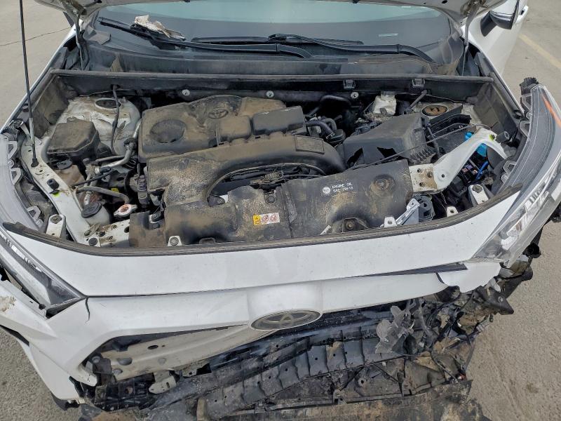 Фото 12 - TOYOTA RAV4