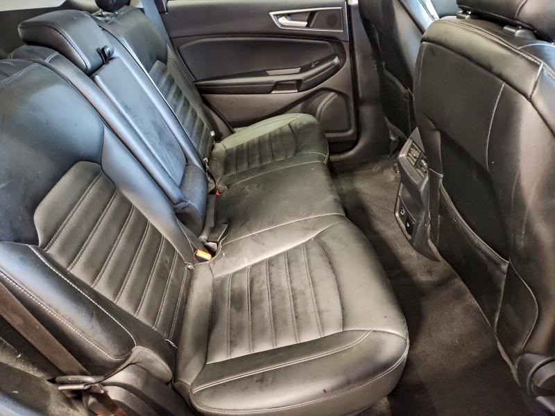 Фото 10 - FORD EDGE