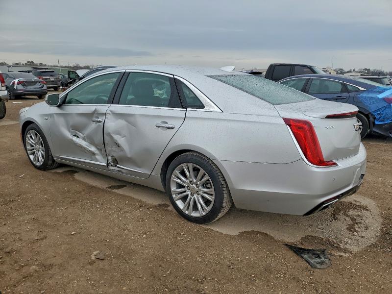 Фото 2 - CADILLAC XTS