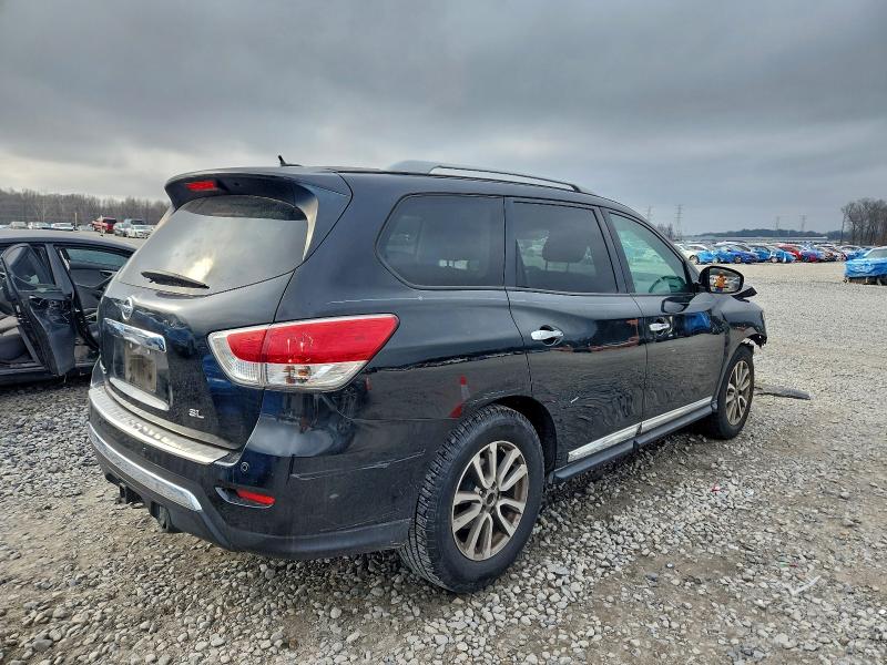 Фото 3 - NISSAN PATHFINDER