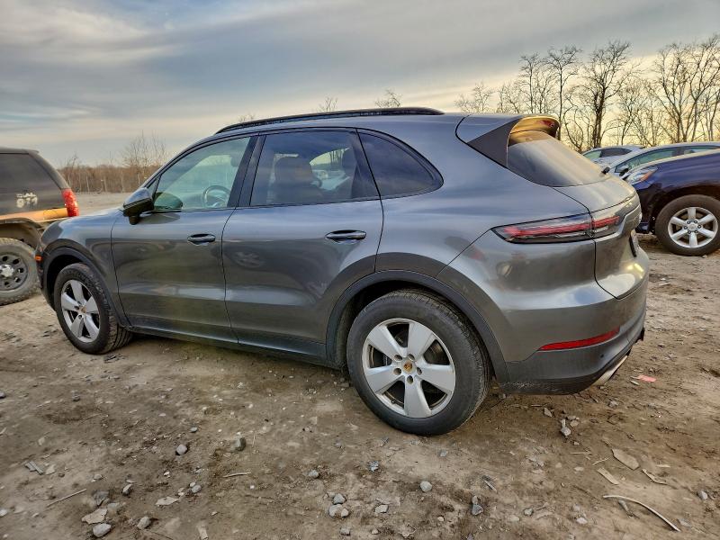 Фото 2 - PORSCHE CAYENNE