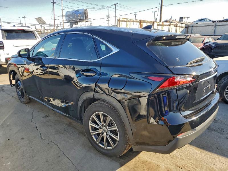 Фото 2 - LEXUS NX