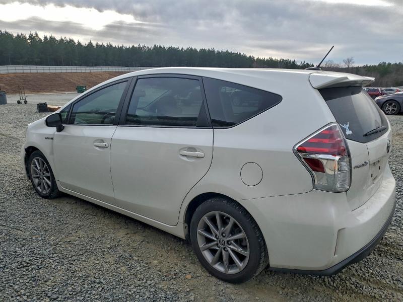 Фото 2 - TOYOTA PRIUS