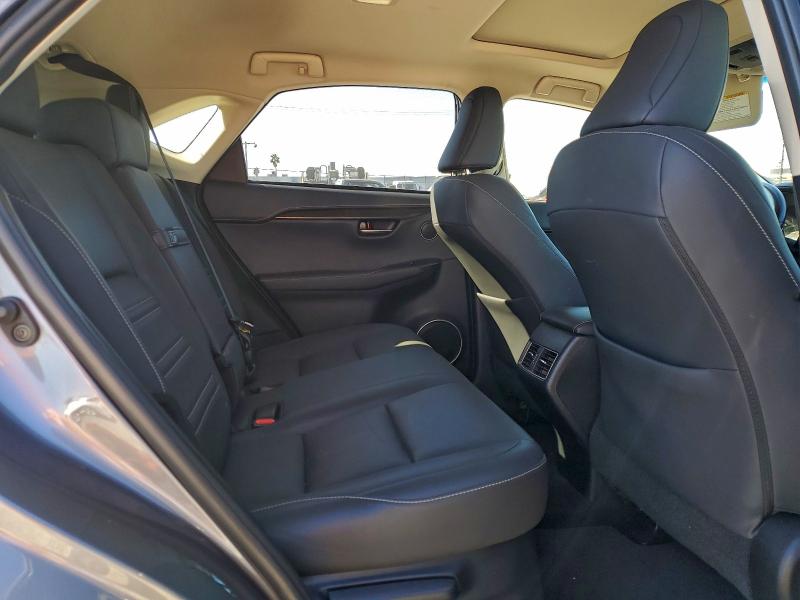 Фото 11 - LEXUS NX