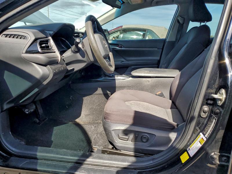 Фото 7 - TOYOTA CAMRY