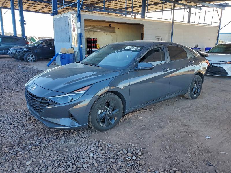 Фото 1 - HYUNDAI ELANTRA