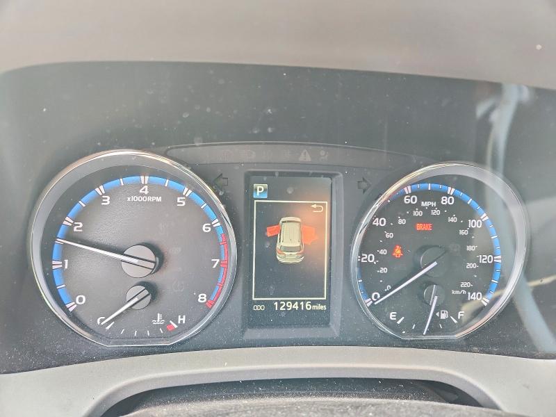 Фото 9 - TOYOTA RAV4