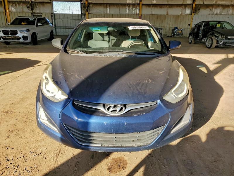 Фото 5 - HYUNDAI ELANTRA