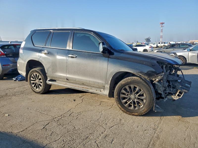 Фото 4 - LEXUS GX