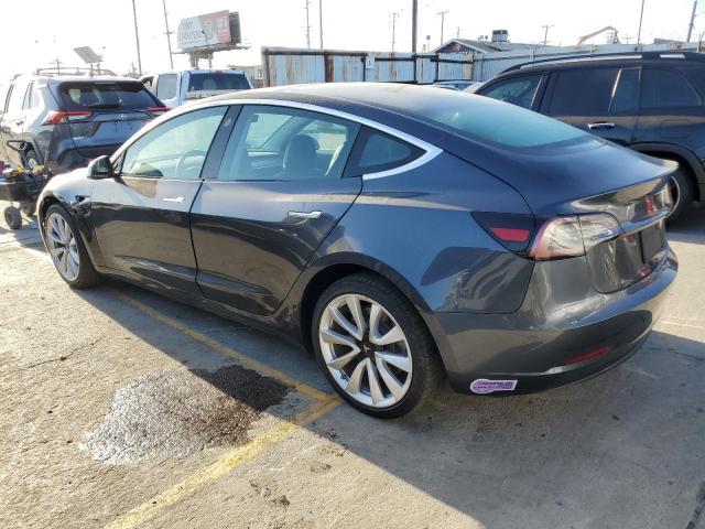Фото 2 - TESLA MODEL 3