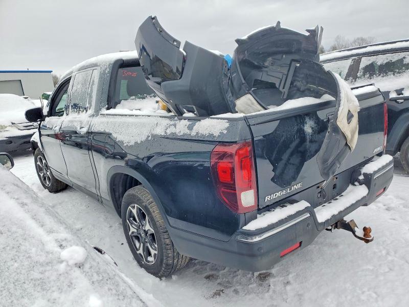 Фото 2 - HONDA RIDGELINE