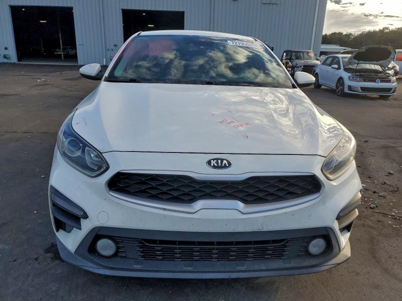 Фото 5 - KIA FORTE